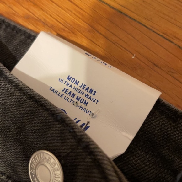 NWT H&M black Mom Jeans - Picture 4 of 4